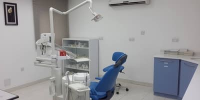 مركز شرق للأسنان