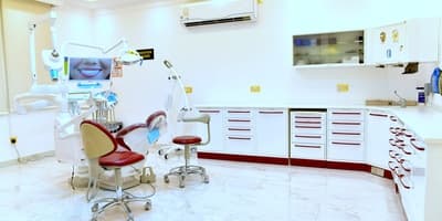مركز بايونيرز للأسنان